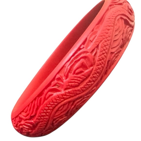 Vintage Chinese Red Carved Cinnabar Dragons Bangle Bracelet Red - Picture 4 of 9